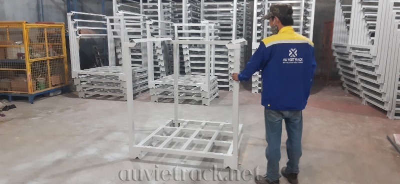 pallet xếp chồng